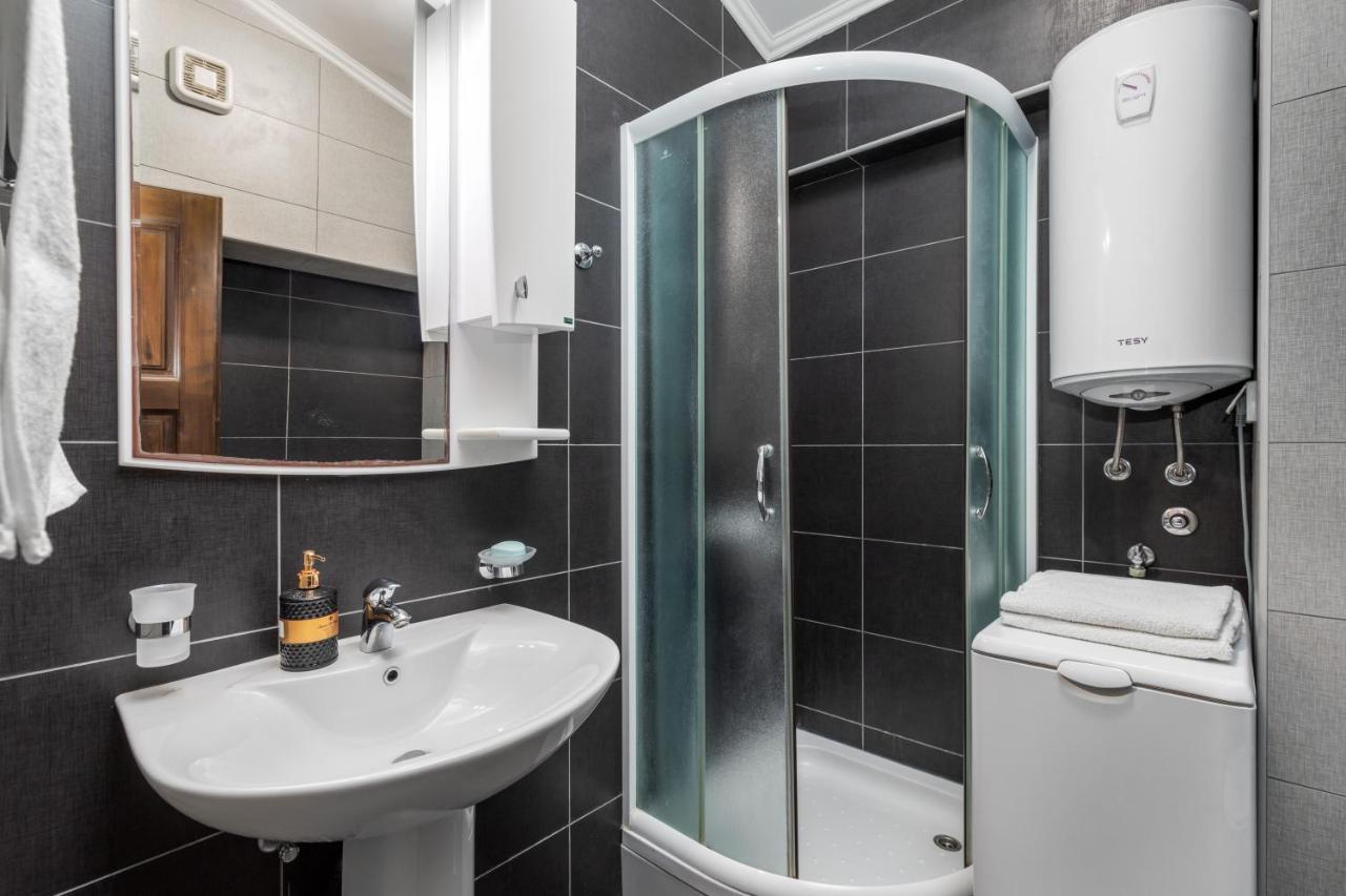 Apartments Pajovic โกตอร์ ภายนอก รูปภาพ